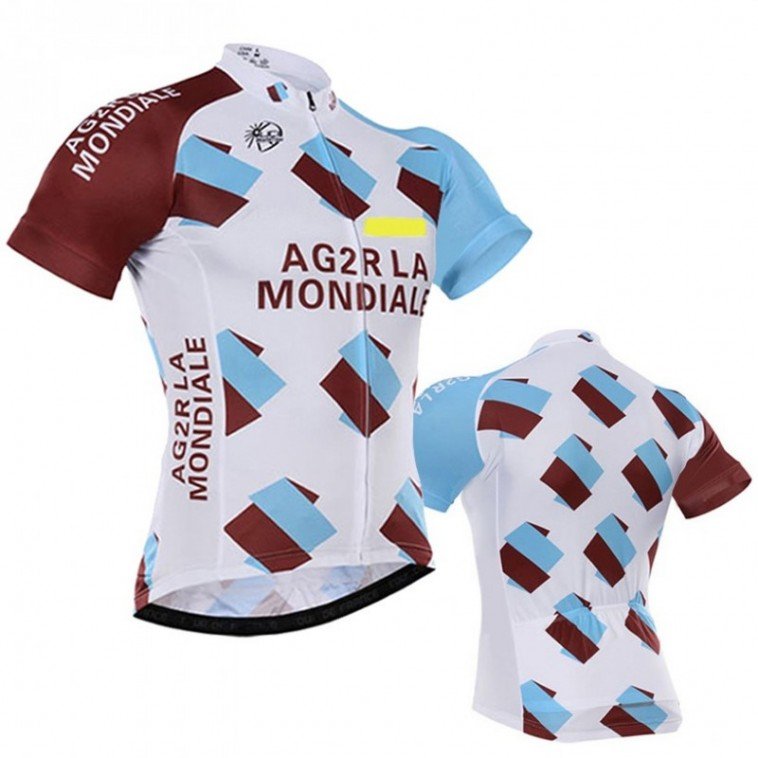 Raypeaa's tweet photo. Si je vous montre ce maillot, vous pensez à qui ? https://t.co/Trpu6Lgl0Z