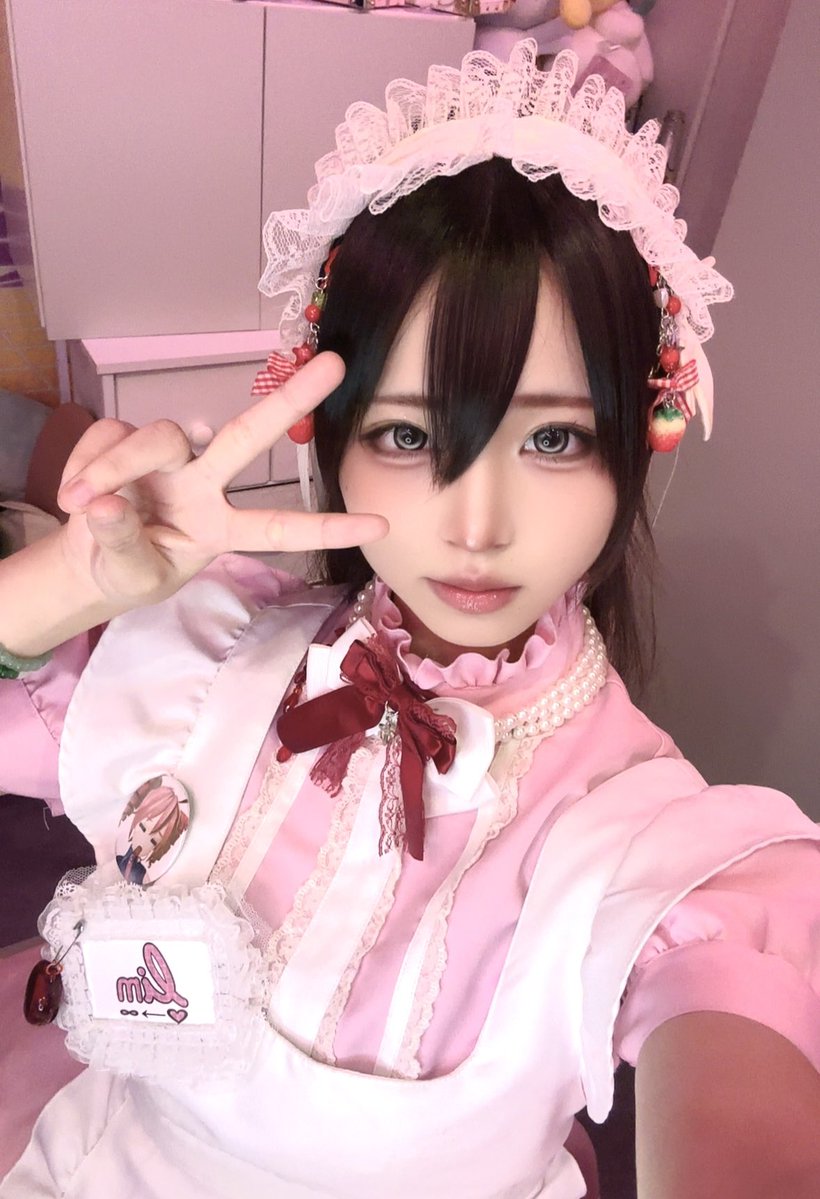 Lim_plalove's tweet photo. 🤖<おきゅいん!!!
予定無し!!!無し!!!無し!!!今日じゃらじゃらでかわいいのに!!!暑いけどおさんぽいくﾆｮ~!!! https://t.co/yEt4ImrvnB