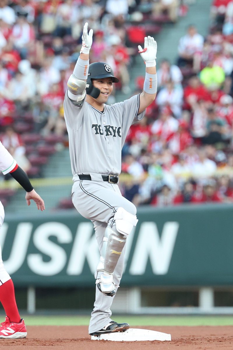 TokyoGiants's tweet photo. 【一回表】巨人 2-0 広島 

#大城卓三 選手の2点適時打で先制！ https://t.co/4kOMi4B6Ob