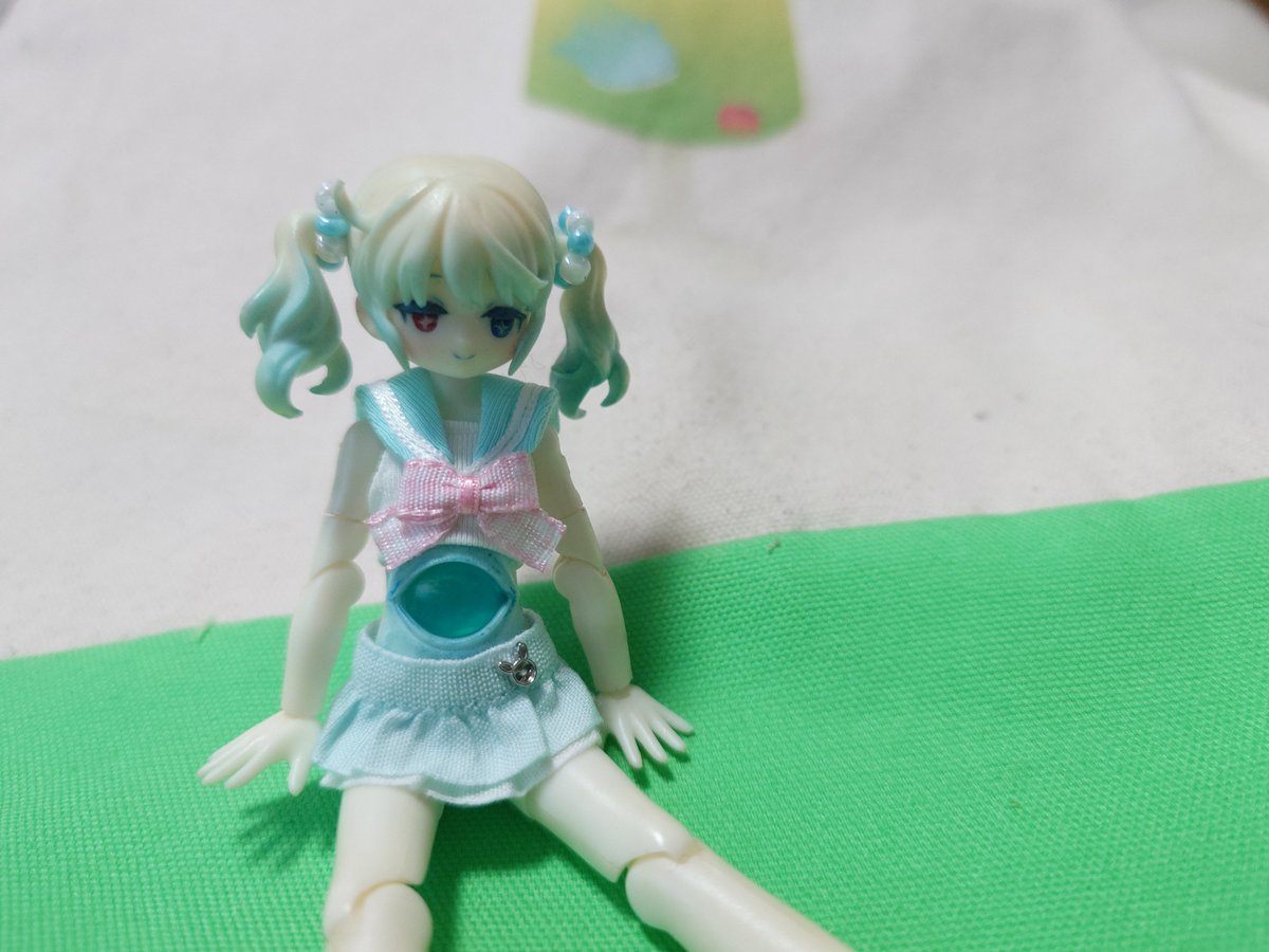 photorune_'s tweet photo. みとさん（@mito_minutes ）のお店で買わせていただいたセーラー水着にお着替え！

🐰うさが夏を刺激する

やめて……
可愛い貝殻のおまけも……☺️

🐰今日からこいつはザーダ=ホーグラ

世界滅ぼさないで……

#宇宙うさ https://t.co/h4QmynW3az