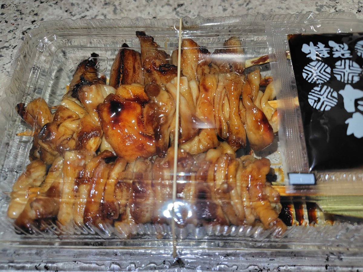 487syana's tweet photo. 今日のおつまみはこれだ🍗🍻
ナナオリ、アプデ来てからやれてないから楽しみ«٩(*´ ꒳ `*)۶»ﾜｸﾜｸ https://t.co/HsPyTMxAkB