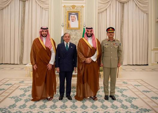 GulfTimes_QATAR's tweet photo. #Pakistan’s Prime Minister Shehbaz Sharif and Chief of Defence Forces #FieldMarshal Asim Munir will visit #SaudiArabia from August 6 to 8, with bilateral ties and regional and international developments high on the agenda, the @ForeignOfficePk  said.

During the visit, Sharif is expected to meet Saudi Crown Prince Mohammed bin Salman for talks on strengthening Pakistan-Saudi relations and issues of mutual interest.

Foreign Office spokesperson Tahir Andrabi said the visit, taking place amid heightened tensions in the Gulf, carries significance beyond the immediate crisis and short-term considerations.