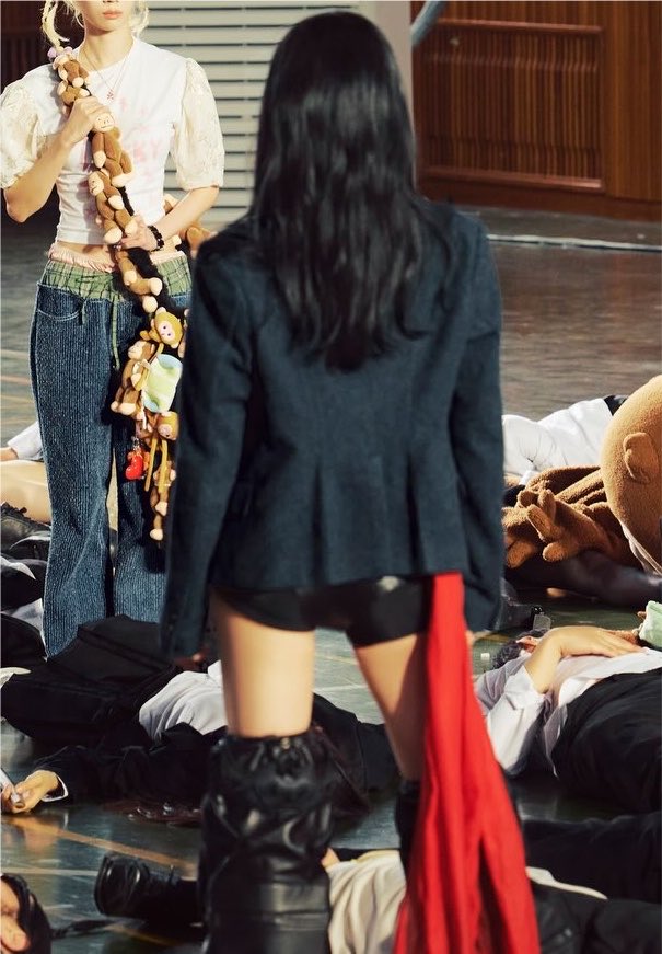 yizhuo1st's tweet photo. photographer yoonjiyong instagram update with #NINGNING https://t.co/mWOOwW4GjR