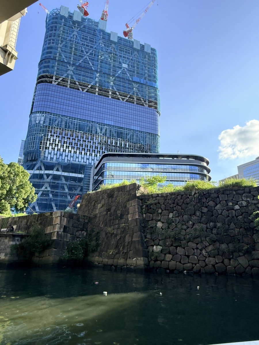 tommy_tomioka_'s tweet photo. #TorchTower #トーチタワー
トーチタワー
東京駅日本橋口前の「TOKYO TORCH」街区で建設中で、#完成予定2028年。高さ約390m、地上62階で、完成すると大阪の「#あべのハルカス」や #麻布台ヒルズを抜いて、日本一高いビルになる予定!
#石垣は #常盤橋周辺 の #江戸城外郭跡
写真1 工事進捗予想 https://t.co/g2CuHab7il