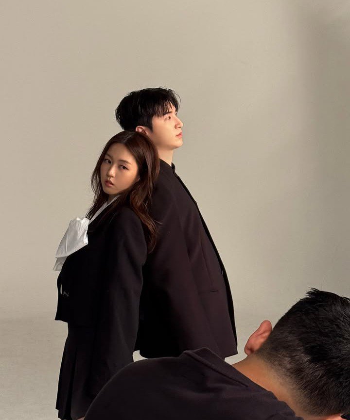 powerefff's tweet photo. maksud nya apa ya hyunseo hyukjoon 😭😭😭😭😍💗

#BetterLateThanSingle2 https://t.co/ePFuldELd2