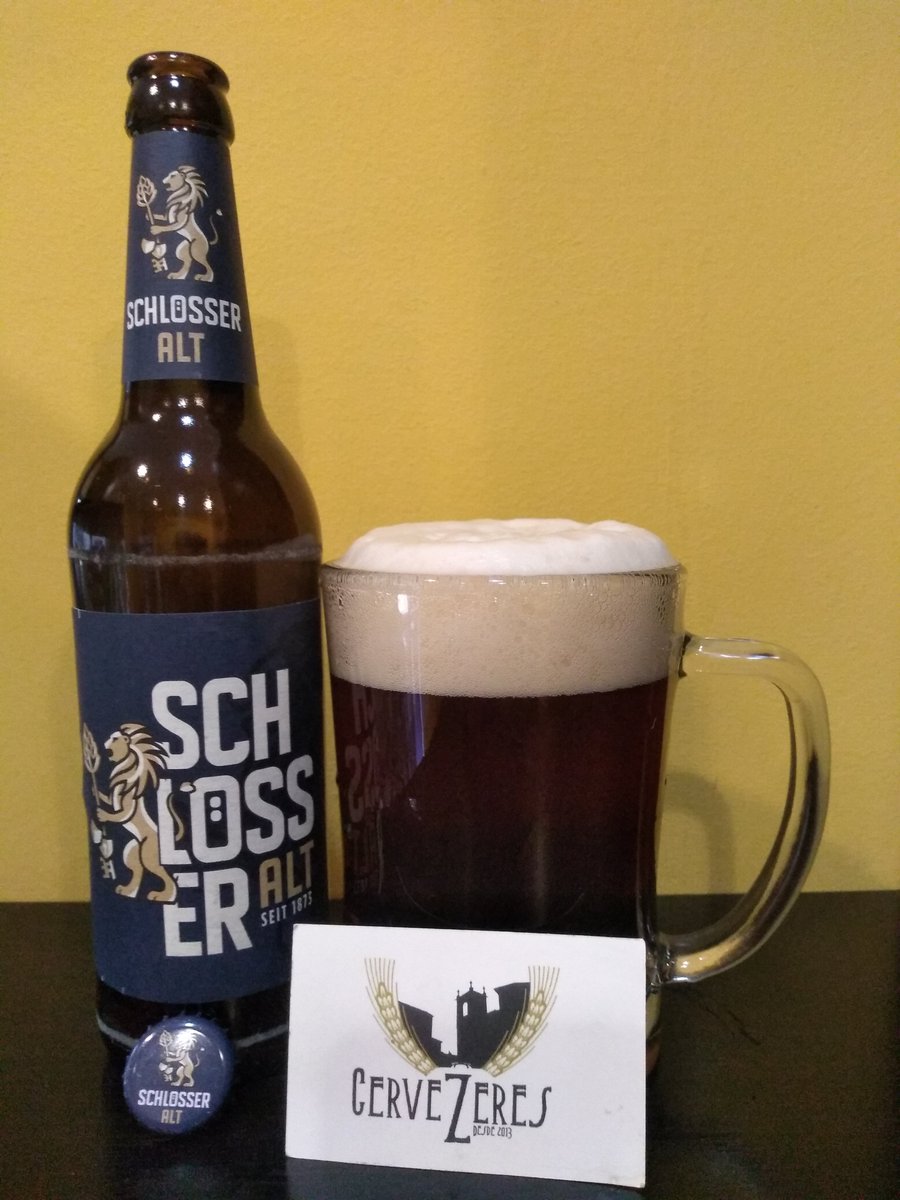 CerveZeres's tweet photo. #BuenosDias 🌞 CerveZer@s. Desde ALEMANIA 🇩🇪 la #cerveza 🍺 SCHLÖSSER ALT #alt #bier 4.8% #aroma a #malta #tostada #cereales #pan y #frutos #secos #sabor #dulce #tostado #frutal y #amargo #prost 🍻
#Buen #Jueves para tod@s #salud 🍻 https://t.co/YcgLP2IJHF