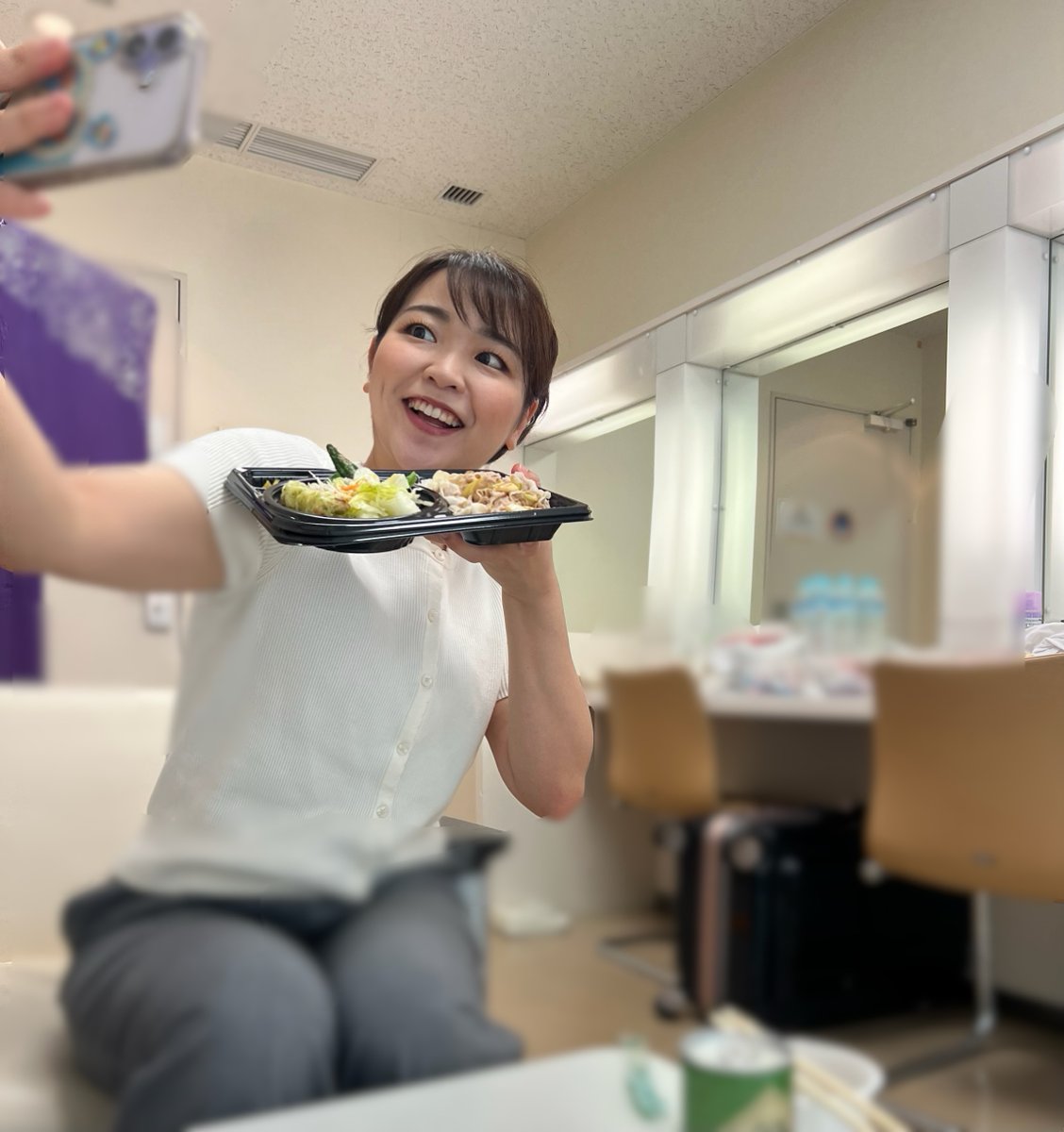 hanaha_manager's tweet photo. 収録の1日でした📺❤️

美味しいホットミール📸

#平山花羽 https://t.co/cVfT43dfKa