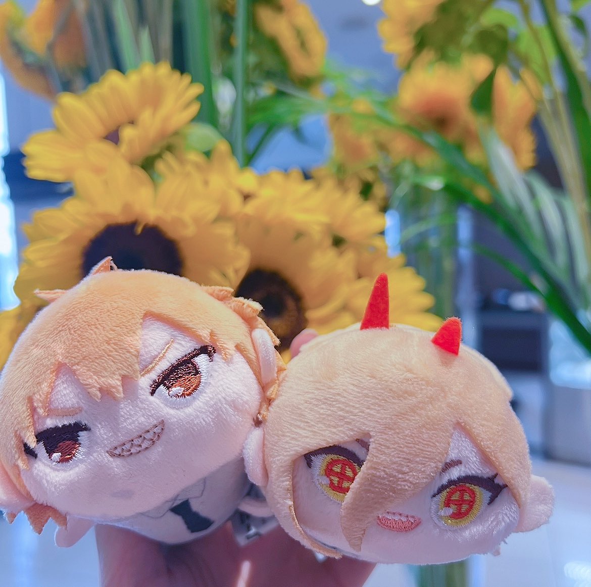 a_z_k7's tweet photo. 毎日だいすき🌻💛土曜日4月ぶりのレゼ篇楽しみ過ぎる！ https://t.co/zGts2g1QTG