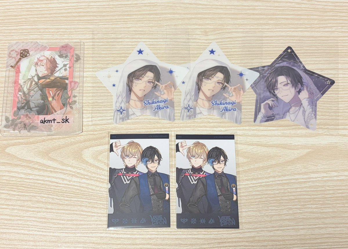 akmt_sk's tweet photo. 【交換】にじさんじ VOLTACTION 4th Anniversary ヴォルタ 4周年 チェキ風カード 特典 コースター

譲：画像１枚目
求：画像２枚目

郵送のみ📮

お気軽にお声掛けください。 https://t.co/l3NUEGewPN