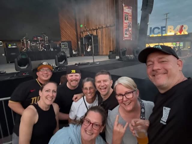rogersmichalski's tweet photo. Hanging out with our Virginia Fuel friends, https://t.co/NMqn9yNBlg