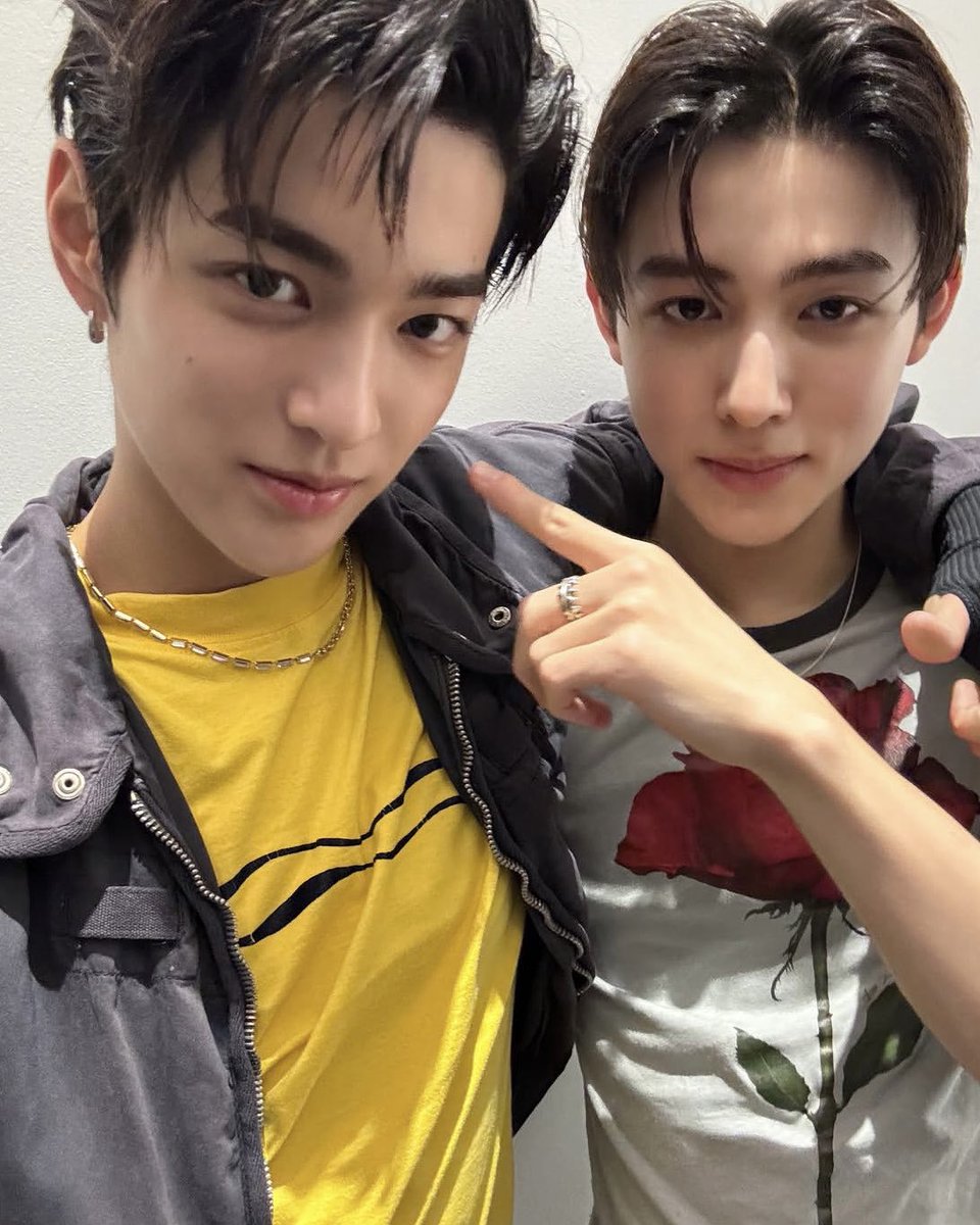 nicolynx's tweet photo. eyan mengaku memperagakan meme “keonhyeon dek” https://t.co/8vaRm5rdcR