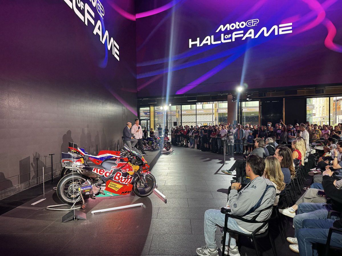 matoxley's tweet photo. Silverstone #MotoGP launch on Oxford Street and Barry Sheene inducted into the Hall of Fame - Carmelo Ezpeleta and Freddie Sheene on the stage 😎😎✊✊ https://t.co/Zj5DE8dEM5
