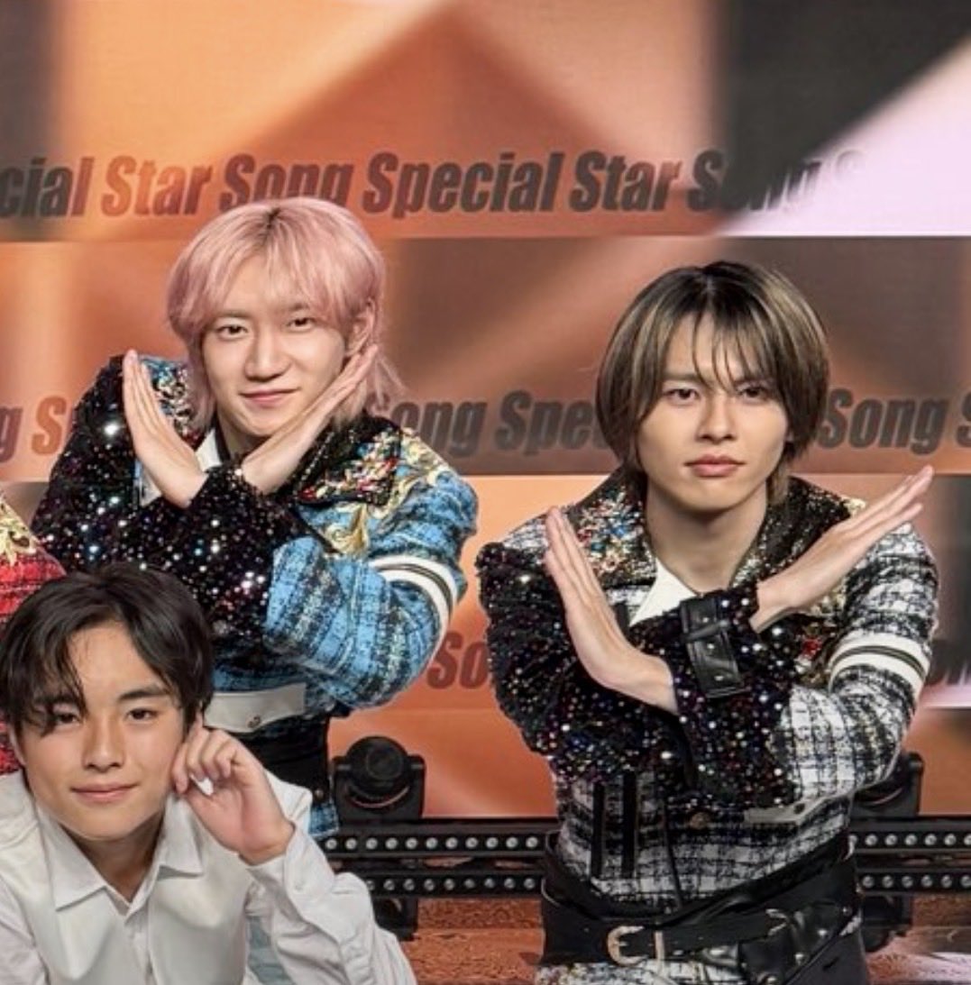 star_shining328's tweet photo. 1番好きなSNSは❓ https://t.co/papRVahKZx