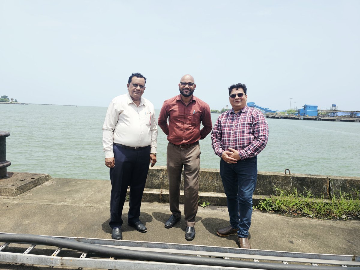 AkhilNavik's tweet photo. Visited New Mangalore Port Authority (NMPA) to learn about the welfare initiatives and best practices implemented for seafarers. It was an insightful interaction, providing valuable ideas to further strengthen seafarers' welfare services at Seafarers Club, JNPA. @JNPort https://t.co/Wj7lOSb5LA