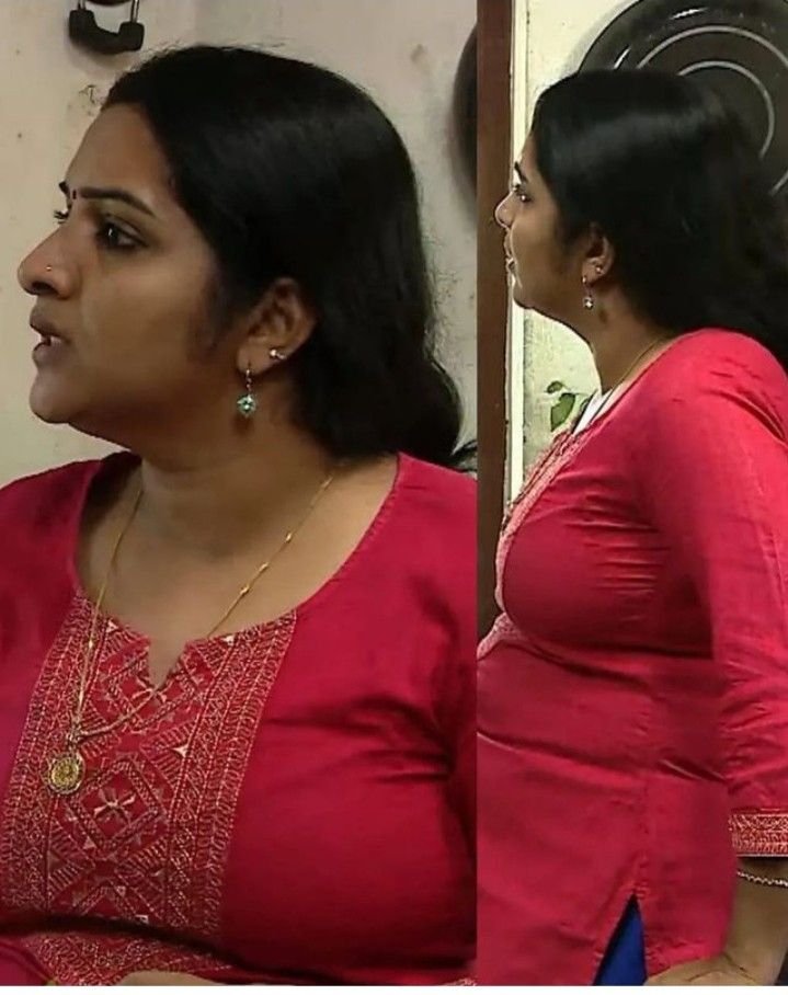 EncounderH's tweet photo. Amma : vada ammaku bra vangitu varalam

Son : Pona masam than ma vangitu vanthom

Amma : Athu pona masam. ne entha masam amma molaya pottu yeppadi pesanchu vechurukanu paru
36 la erunthu 38 airuchu amma mola https://t.co/W09OCNKjDV