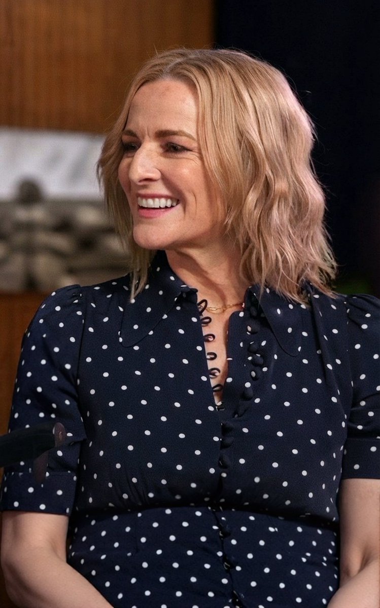 GlamCelebs's tweet photo. Gabby Logan https://t.co/FrlNaYUZS5