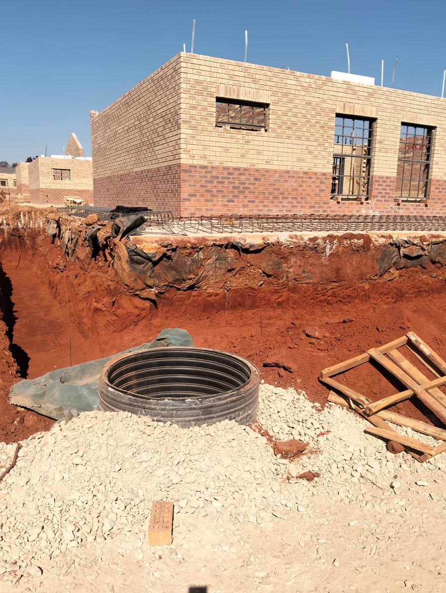 JacobMamaboloSA's tweet photo. 🚧👷ROTARA LSEN School is steadily taking shape, bringing us closer to delivering a world-class learning environment for learners with special educational needs.📚

#GrowingGautengTogether https://t.co/SdsA2ggKAl