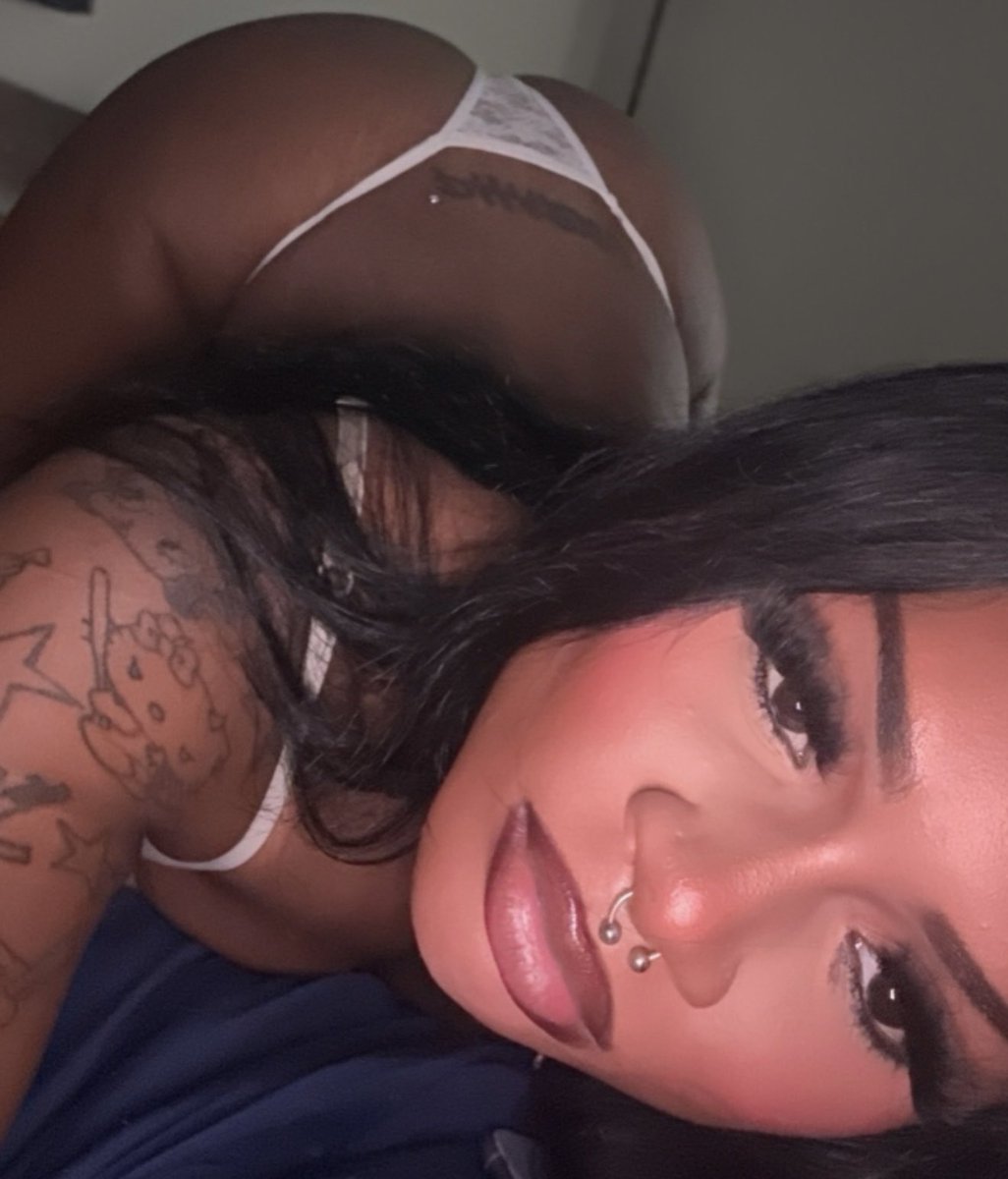 iheartprinxess_'s tweet photo. love taking sexy pics😍 https://t.co/41nuDEpzYh