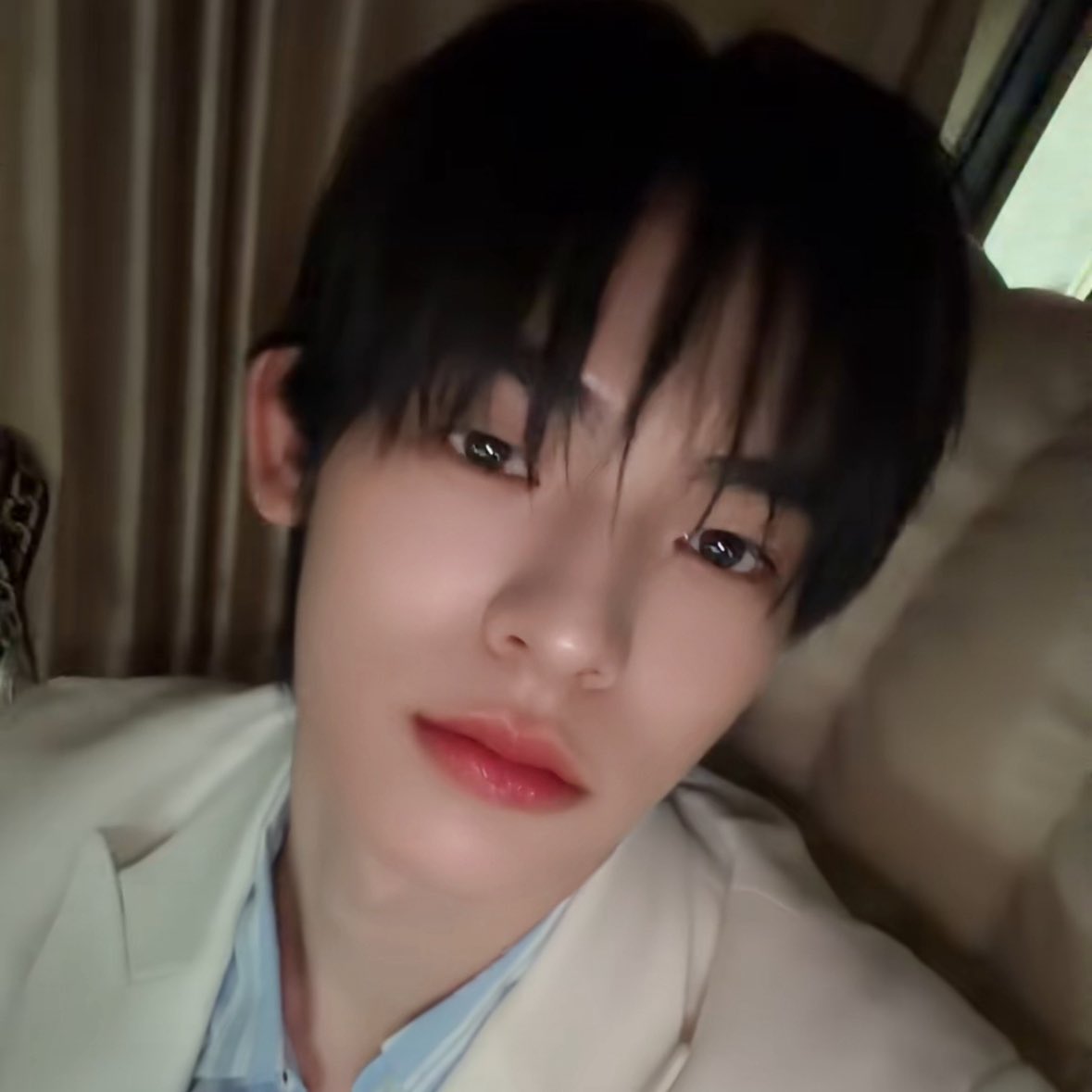 nanekofebip's tweet photo. น้องป๋ออ้อน 🥺                                       น้องป๋อดื้อ 😼 https://t.co/ZB7tIMbEgP