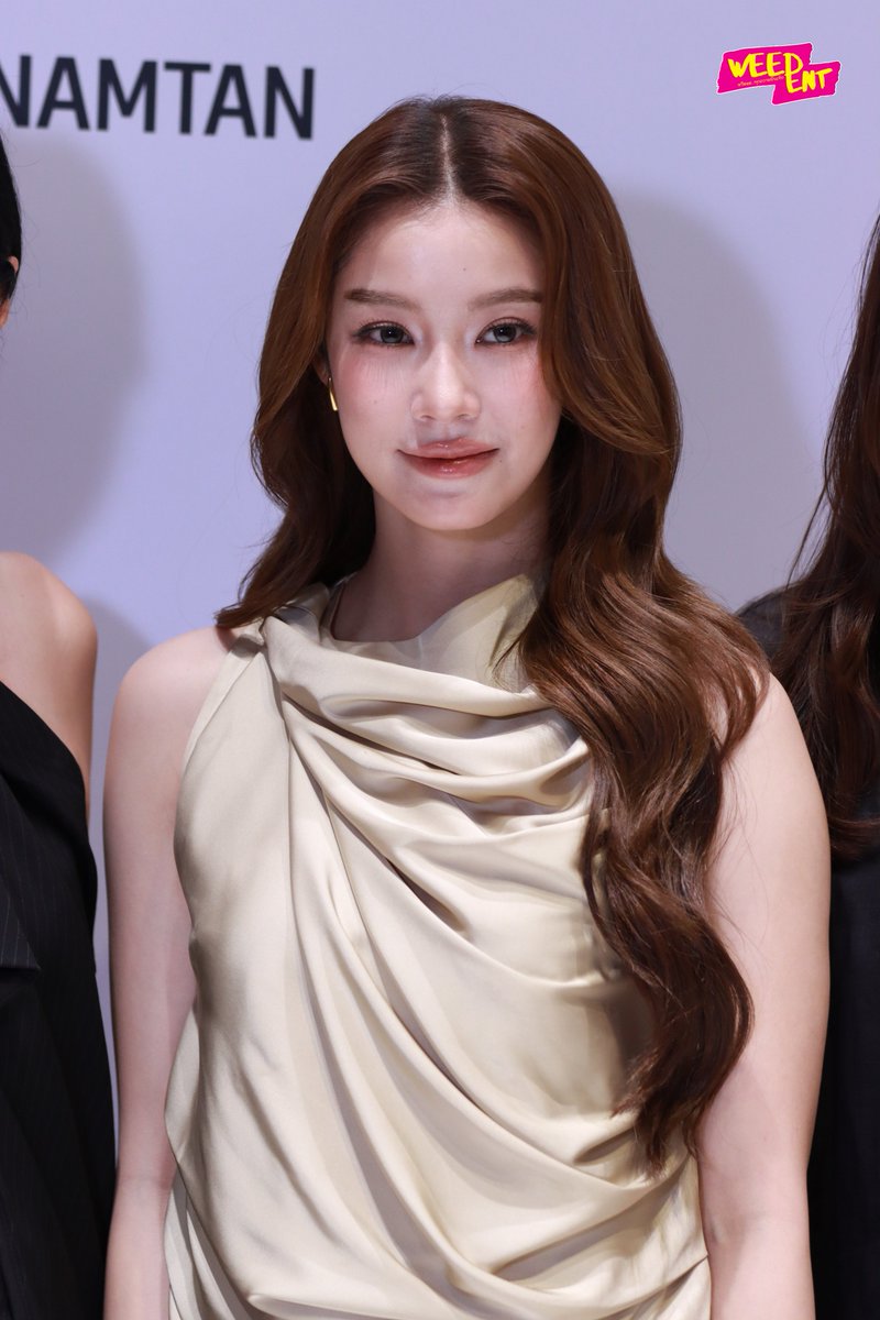WEED_ENT's tweet photo. " น้ำตาล ทิพย์นารี" ร่วมเปิดคอลเลกชัน Autumn/Winter 2026 ภายใต้แคมเปญ 'Nothing Feels Like FitFlop ✨

NAMTAN BA FITFLOP
#FitFlopXNamtan
#NamtanTipnaree #NothingFeelsLikeFitFlop #FitFlopThailand https://t.co/AUk7l0Tfh5
