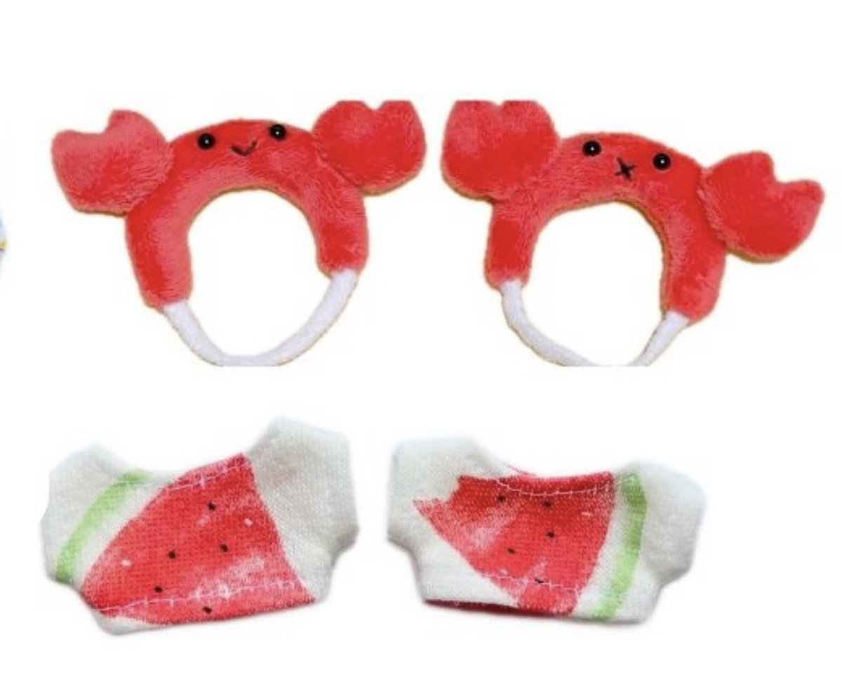koripr3's tweet photo. 🦀{通頒のお知らせ🍉

8/8(土)22:00〜
BOOTHにてカニさんヘアバンド+スイカTの通頒を行います！

前回と同じくカニさんヘアバンド2つとスイカT2着のセットです🌷よろしくお願いします✨ https://t.co/IRwmcvM0sG