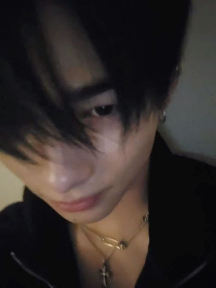yrfavvlyy's tweet photo. i will fight for him and protect him at any cost . no matter what people say, i will protect him till i die ❤️‍🩹🫂 https://t.co/TlqAZtJpd5