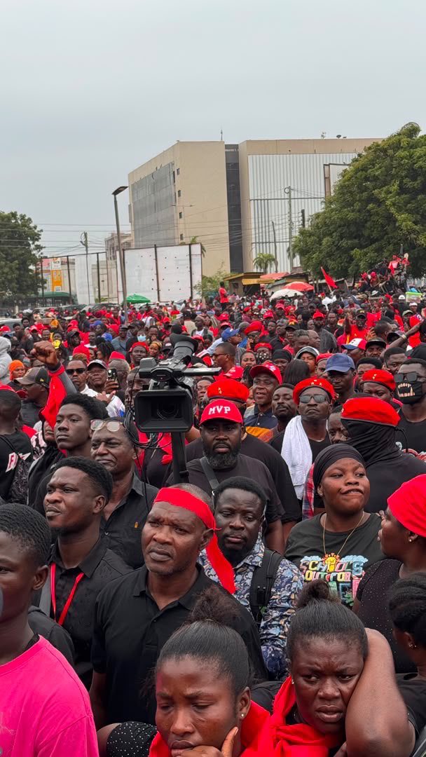 GAmoateng's tweet photo. To every young Ghanaian: Your future depends on the democracy you defend today. Without strong democratic institutions, there can be no lasting jobs, justice, accountability, or freedom of speech. Today, we march to protect our future. Be there. Be heard. Stand for Ghana. https://t.co/pLyxKHPtyK