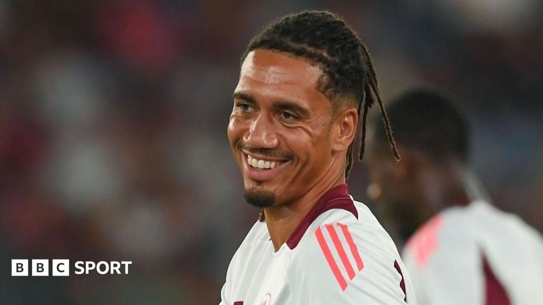 umlegacypress's tweet photo. Mourinho, Ferguson & search for new club - what next for Smalling?: Snubbing university, genetics testing for supplements, Sir Alex Ferguson and Jose Mourinho - Chris Smalling is not your ordinary footballer. #Football #ChrisSmalling #Mourinho #Ferguson #Soccer https://t.co/5MI01xw4HK