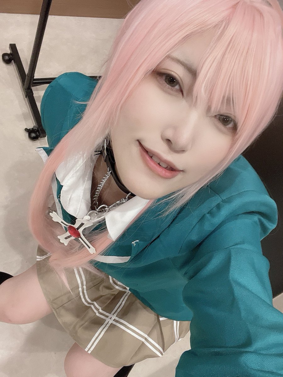 Yuri_clovercafe's tweet photo. おーぷんです！！！
今日はぷい©イベントでおにぎりたよ～！！🍙
ハーレムアニメも推奨してるのでぜひ歌いに来てください🤗🤗
私はロザリオとバンパイアの萌香さん風です🦇
まってます！！

#くろーばーCafe #コンカフェ #浜松 #アニソンバー #ロザリオとバンパイアコスプレ https://t.co/aJiIFB942y
