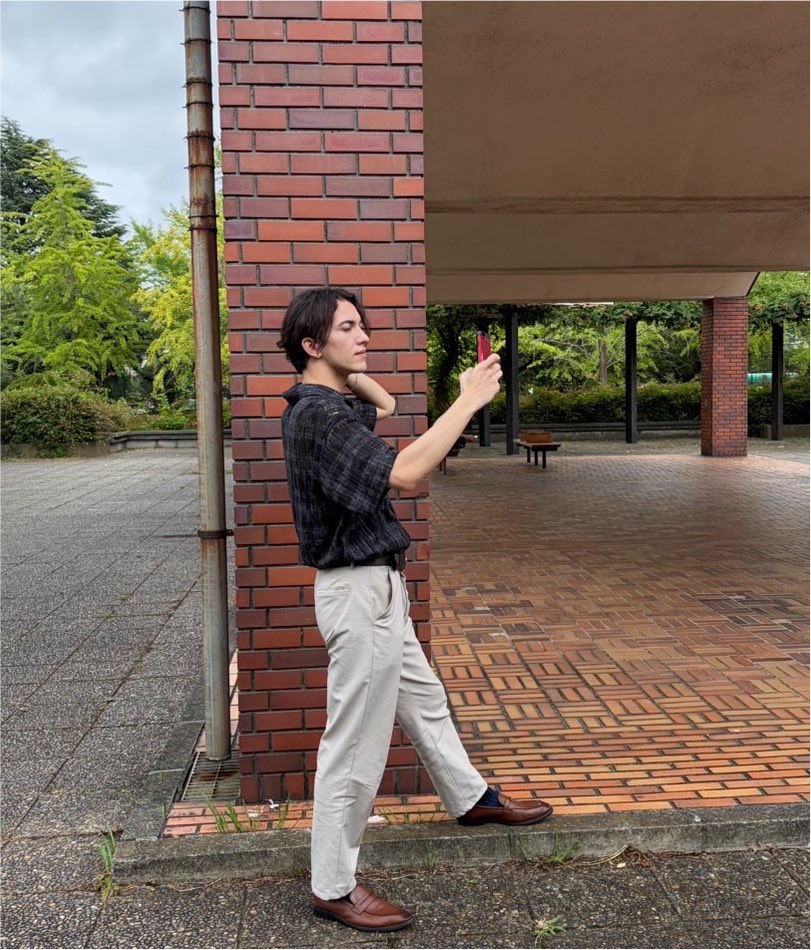 harry_kichi5's tweet photo. 自撮りを他撮り

しかし急に暑くなって敵わないね
最近はかき氷が流行ってるからどこか食べに行きたい所存
かき氷マスターの方はおすすめのお店教えてください https://t.co/IPsZxh045r