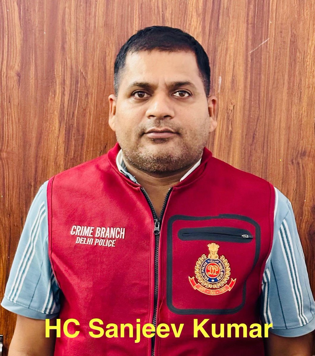 CrimeBranchDP's tweet photo. 🚨 28 YEARS ON THE RUN... JUSTICE FINALLY CATCHES UP! ⚖️🚔

👮‍♂️ NR-I, Crime Branch apprehends a notorious declared Proclaimed Offender wanted for: 
🔴 Murder of a Haryana Police personnel 
🔴 Multiple Attempt-to-Murder cases 
🔴 Escape from police custody while handcuffed
📍 Arrested from Mungaoli, Madhya Pradesh after an intensive multi-state operation driven by technical surveillance, human intelligence, and relentless fieldwork.
🎭 Lived under a fake identity for nearly three decades.

💪 Successful operation led by Inspr Sanjay Kaushik under ACP Suresh Kumar and under the supervision of DCP Sh. Chandra Kumar Singh

🚨 28 साल तक फरार... आखिरकार कानून के शिकंजे में! ⚖️🚔
👮‍♂️ NR-I, क्राइम ब्रांच, दिल्ली ने 28 वर्षों से फरार घोषित उद्घोषित अपराधी को गिरफ्तार किया, जो: 
🔴 हरिया��ा पुलिस के एक जवान की हत्या का आरोपी था। 
🔴 हत्या के प्रयास के कई मामलों में वांछित था। 
🔴 हथकड़ी लगे होने के बावजूद पुलिस हिरासत से फरार हो गया था।
📍 मध्य प्रदेश के मुंगावली से तकनीकी निगरानी, मानव स्रोतों से मिली सूचना और लगातार बहु-राज्यीय अभियान के बाद गिरफ्तार।
🎭 गिरफ्तारी से बचने के लिए लगभग तीन दशकों तक फर्जी पहचान के साथ छिपकर रह रहा था।

💪 यह सफल अभियान इंस्पेक्टर संजय कौशिक के नेत���त्व में, एसीपी सुरेश कुमार के मार्गदर्शन एवं डीसीपी श्री चंद्र कुमार सिंह के पर्यवेक्षण में संपन्न हुआ।

https://t.co/k2DX9rslad

#DelhiPolice
#CrimeBranch

@LtGovDelhi
@DelhiPolice
@CPDelhi