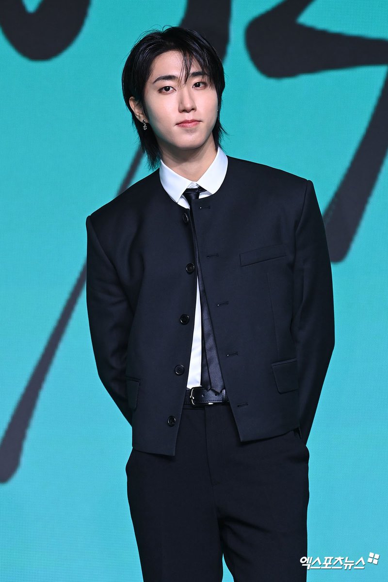 hansoftbot's tweet photo. This &amp; That press conference https://t.co/qOHjf0Su7v