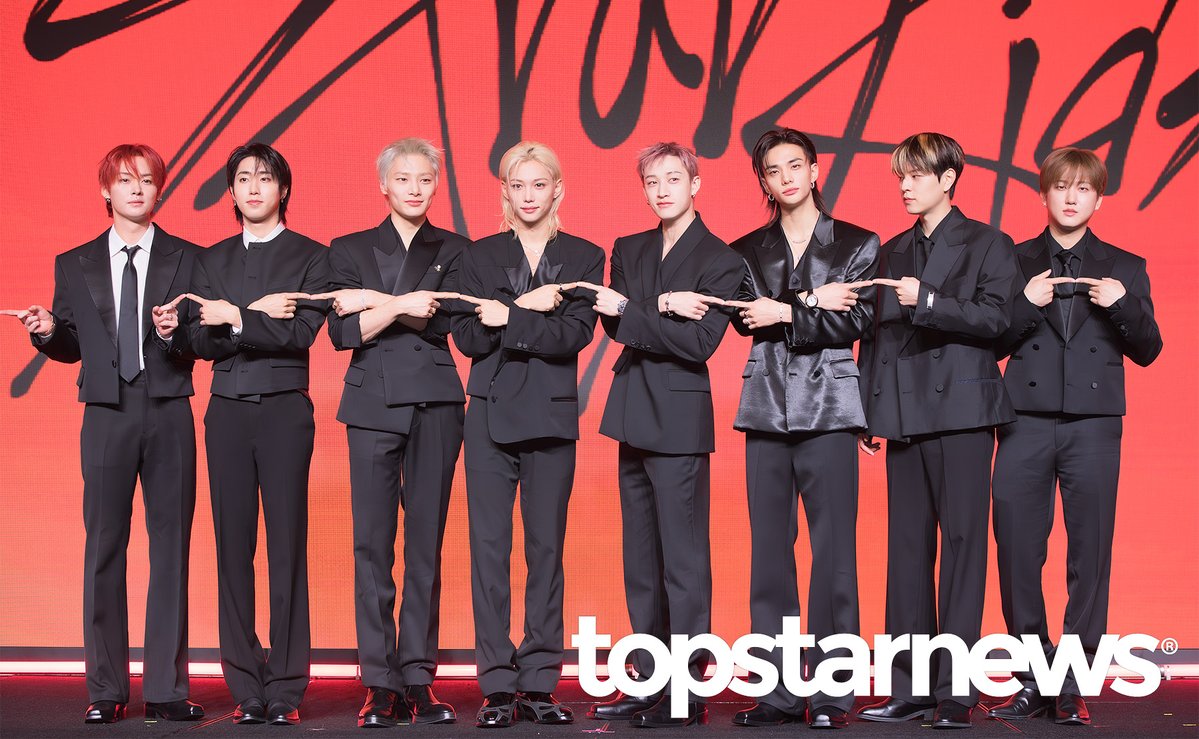 TSN_PHOTO's tweet photo. [HD포토] 스트레이 키즈, ‘창빈: 나도 끼워줘…’ (This&amp;That 기자간담회) #스트레이키즈 #StrayKids #THIS_AND_THAT #기자간담회 #프리뷰 https://t.co/Vt3HUFGqun <- Original Photo https://t.co/oL2JQUJs4s