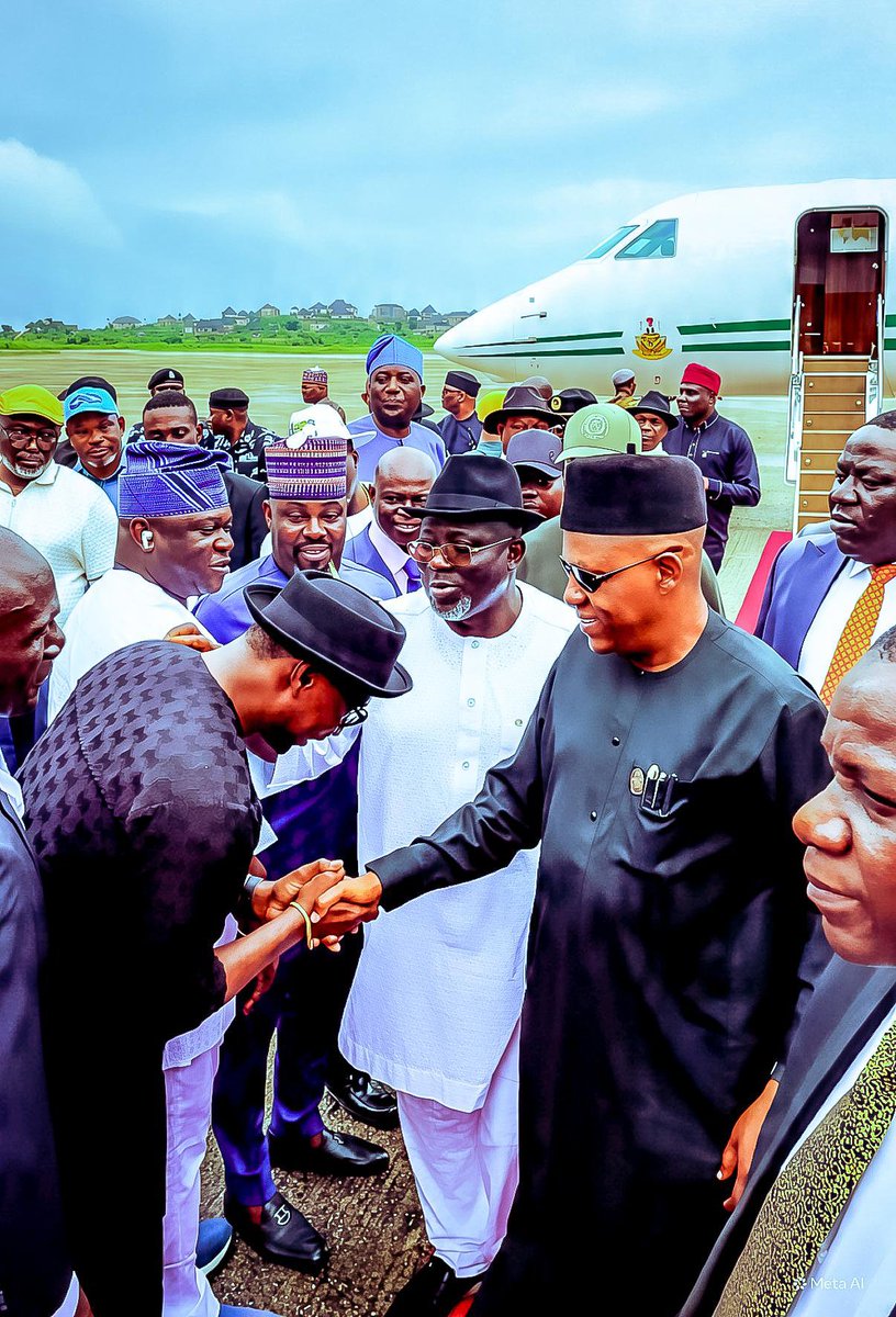 AgofureOfficial's tweet photo. It was an honour to join His Excellency, Rt. Hon. Sheriff Oborevwori, in receiving the Vice President of the Federal Republic of Nigeria, Senator Kashim Shettima, to Delta State for the Delta State Economic and Investment Summit 2026.

A significant moment as we continue to showcase Delta State’s vast investment opportunities and drive sustainable economic growth under the MORE Agenda.

#InvestDelta2026 #MOREAgenda #AdvancingDelta