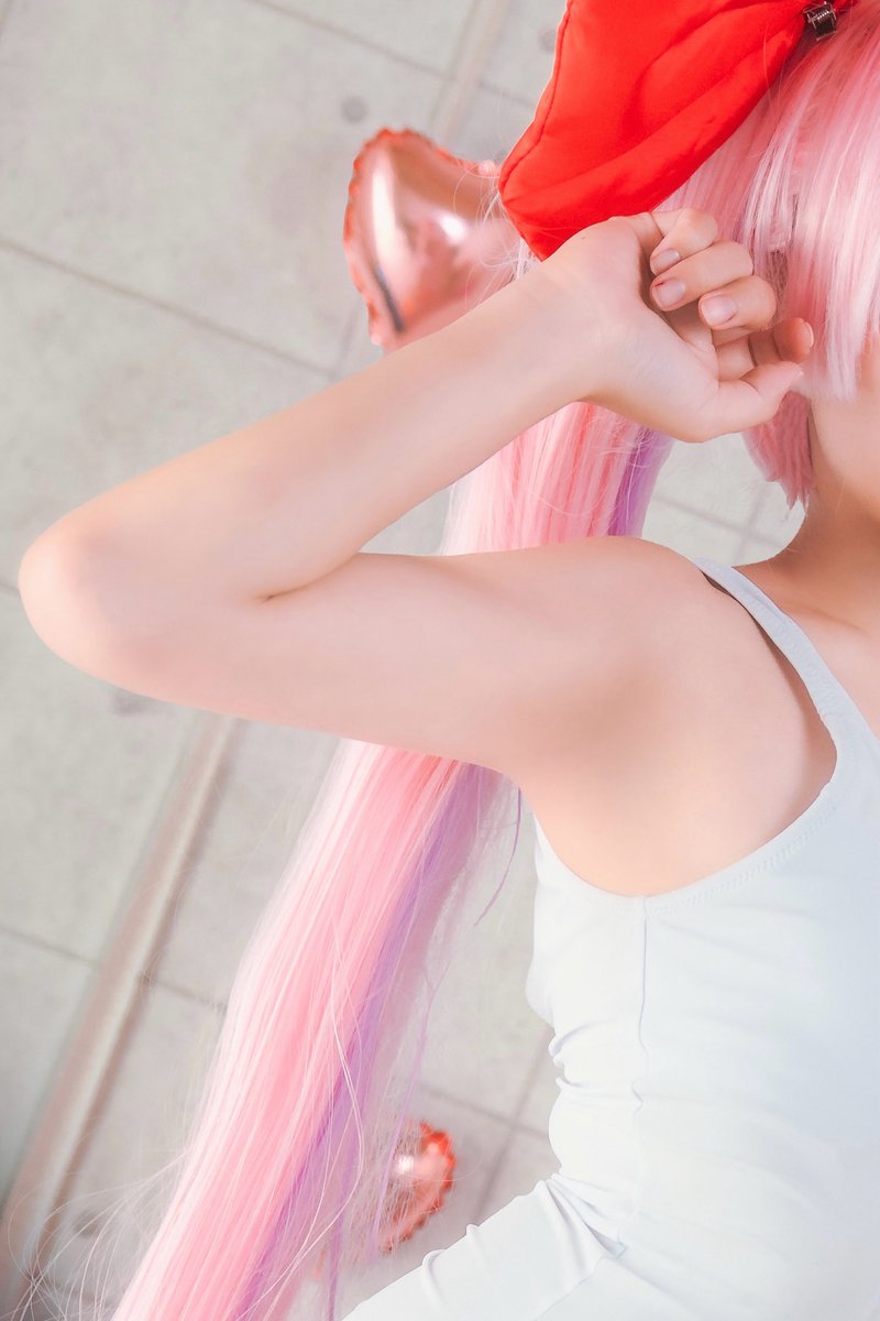 irohautkt_cos's tweet photo. これ僕もいつもやってる……😫
このままだと、女児に似つかわしくない人を〇しちゃう筋肉腕だから……💪🏻🔥

◀︎無加工   加工済▶︎ https://t.co/YE9Yl2xogk