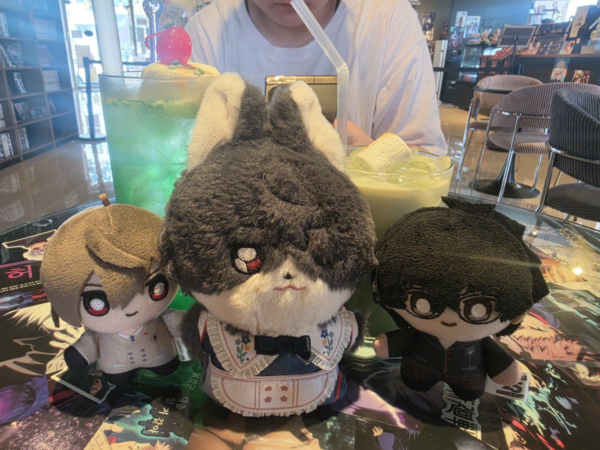 gda04251's tweet photo. 오타쿠예절샷 https://t.co/BlM8h1U0Wl