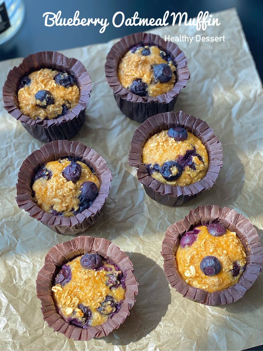 DaniaThaemzfr's tweet photo. Just had the coziest weekend baking experiment—fluffy lemon blueberry muffins with a crumbly top that’s perfect paired with my morning latte! No fancy tools needed, just love in every stir. https://t.co/jKIo7fWEoT