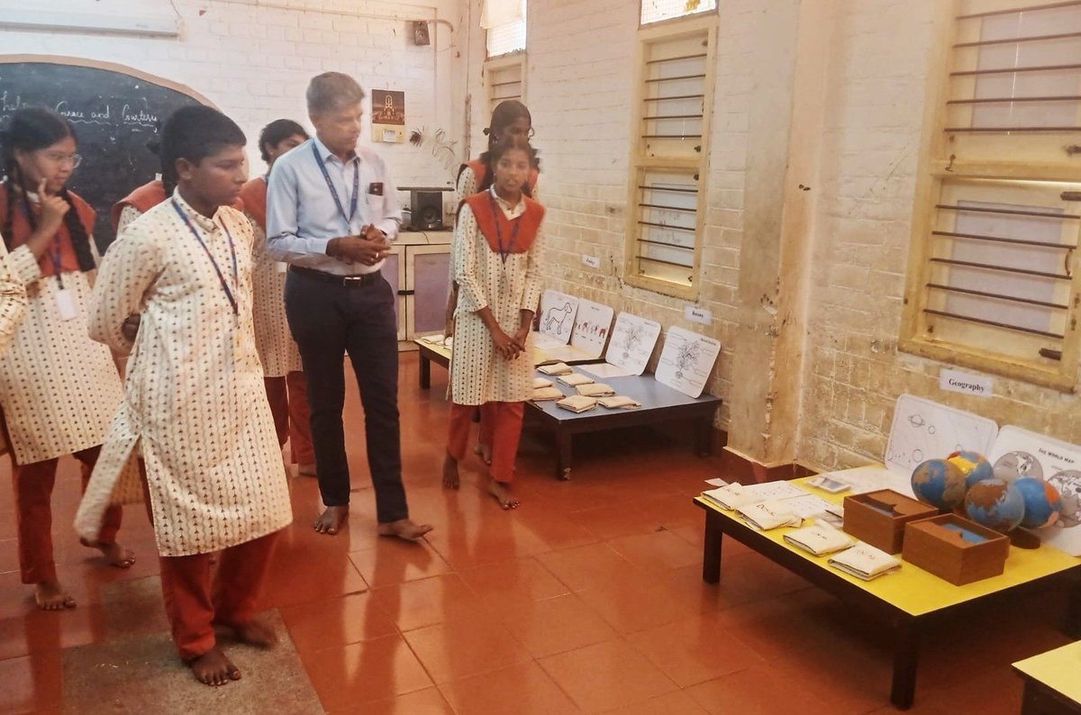 ishavidhya's tweet photo. Banking on Hygiene
Shri Mariraja Venkatesan, Deputy VP &amp; Cluster Head, HDFC Bank, inaugurated the reconstructed washroom blocks at Isha Vidhya Tuticorin.
Thank you, HDFC Bank Parivartan, for supporting the reconstruction and ensuring continued hygiene facilities for our students. https://t.co/nqGQfy4po2