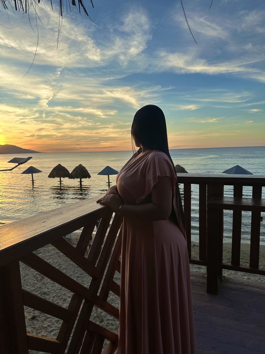 tamiofficial_'s tweet photo. Another beautiful day to be alive …. 

Good morning 💙 https://t.co/yIjqaD0hZe