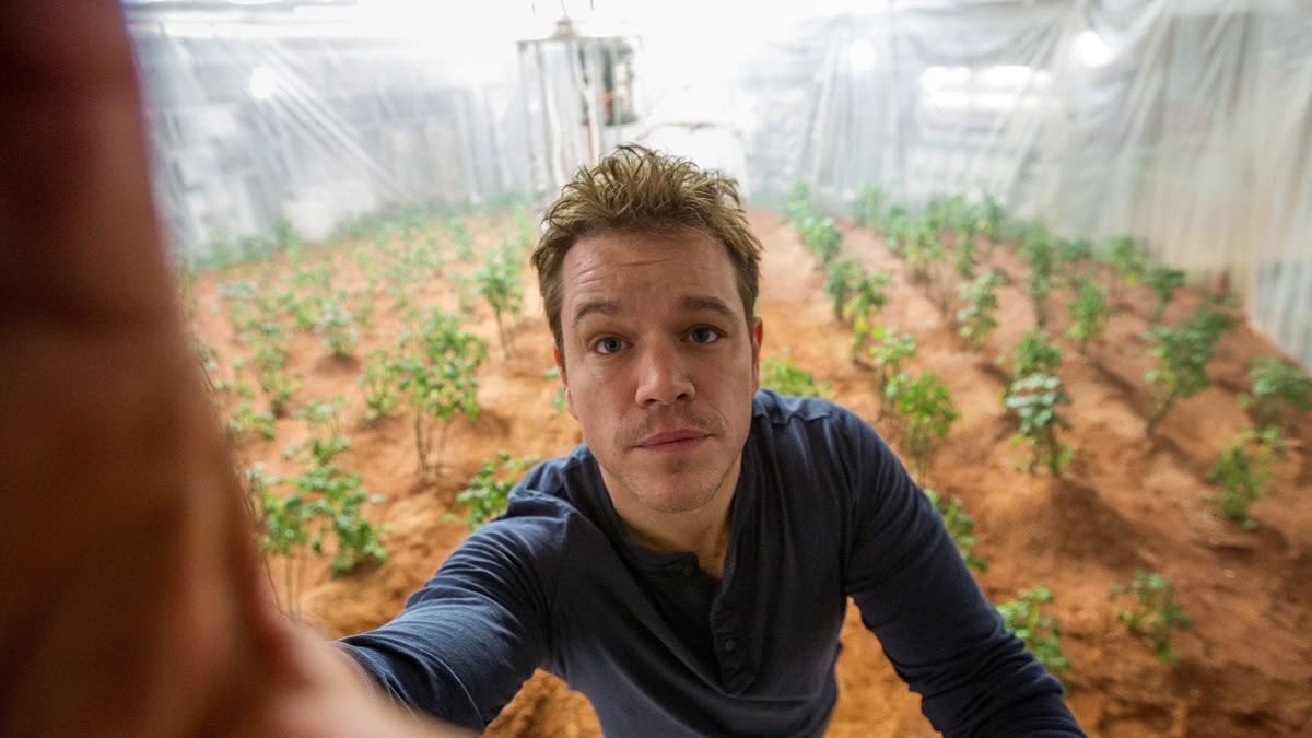 SeaLotofours's tweet photo. เมื่อคืนเพิ่งรีวอช the Martian แล้วขำที่แมตต์บอกผมเพิ่งรับบทที่โดนทิ้งไว้ที่ดาวกลับบ้านไม่ได้  ผมรับบทนี้ไม่ได้ แล้ว Ridley บอกว่าใครสนกันล่ะ 5555555 //แล้วคุณ Jessica ก็เล่นทั้ง Interstellar ทั้ง the Martian ด้วยนินา https://t.co/aoyrTASDWR