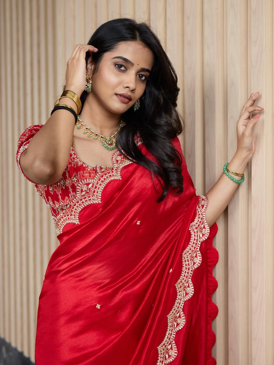 janyamedia1's tweet photo. Sri Gouri Priya's Beautiful Ethnic Look Goes Viral 👌❤️ #SRIGOURIPRIYA #janyamedia https://t.co/zLNCnW4AOy