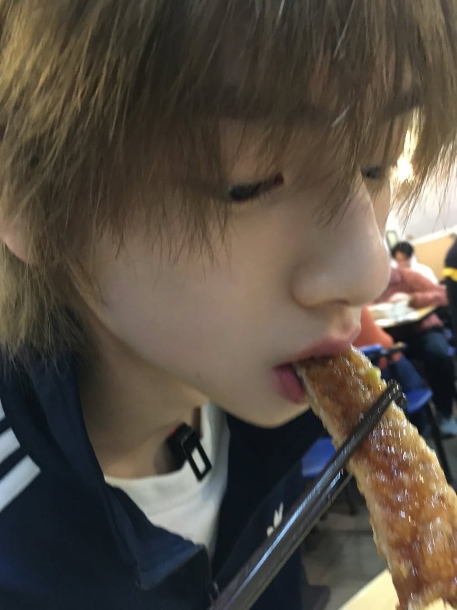 veozni's tweet photo. yo #stantwt #coertwt #kpoptwt 😏

hai i’m ven, lf interactive #moots ! ifb
- any prns , 16 , filo/eng
- cortis/twice main, all fandoms r welcome 🙏 
- sobrang mabait at cute 🤗 

♡︎ &amp; ⟳ to be moots 🫪 ‘di ako nangangagat 🥺
#anytwt #metwt #cortisph https://t.co/7gBH2JHX5i