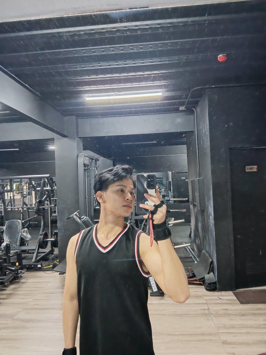 rey_ignacio1's tweet photo. 1 month down 💪
#gym https://t.co/PwVryuDNnx