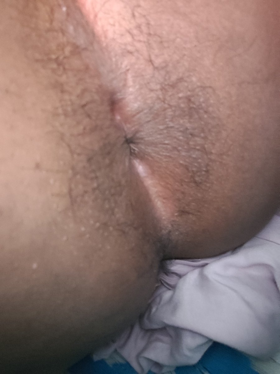 wtf_ngel's tweet photo. De los primeros videos que grabé eran to de pasivo recibiendo esa verga gorda bien rica 🥴 ¿Quieren ver videos? 🥵😝 https://t.co/5GI7f9OV8M