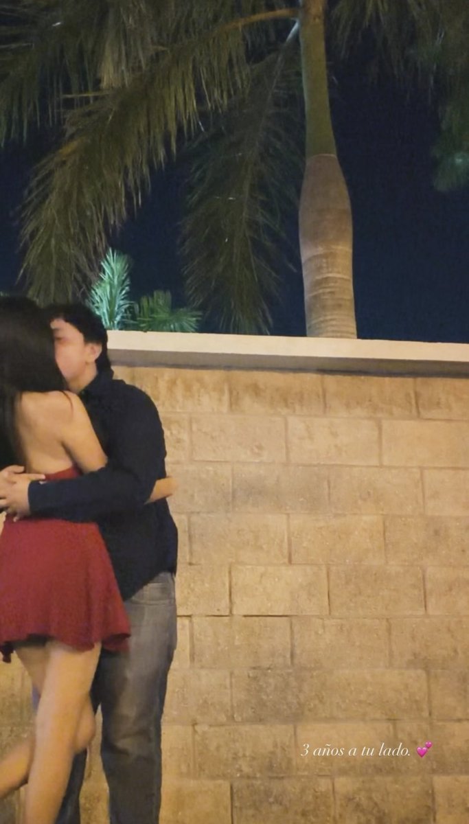 hbxes__'s tweet photo. Quien cumpliendo 3 años con su novio 🫣💕?? https://t.co/sgCxa5yLft