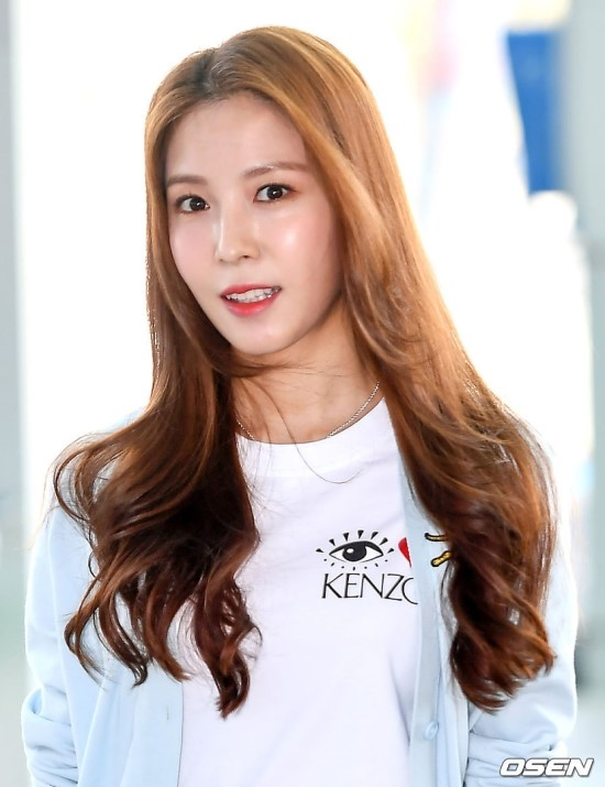 AgainFreeKorea's tweet photo. 이놈의 눈깔들
진짜 질린다 질려,,,,

겐조 이거 모회사가 루이비통이던데
누가 딥스 회사 아니랄까봐
아주 가관이군요 https://t.co/tI0p6sq9Wn
