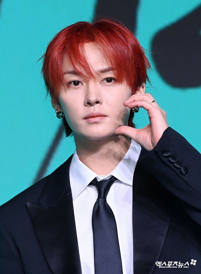 SKZCrave's tweet photo. Lee Know of Stray Kids about his future military service:

“I believe fulfilling the duty of national defense is only natural. If I am called upon, I will faithfully carry out my assigned duties. We haven’t discussed specific plans for album activities during our ‘military hiatus’ among ourselves. What is certain is that we will all get together. Since there are many fans who have waited for us, I want to repay the love we have received from them. If you wait just a little longer, we will be back soon.”

#THIS_AND_THAT @Stray_Kids