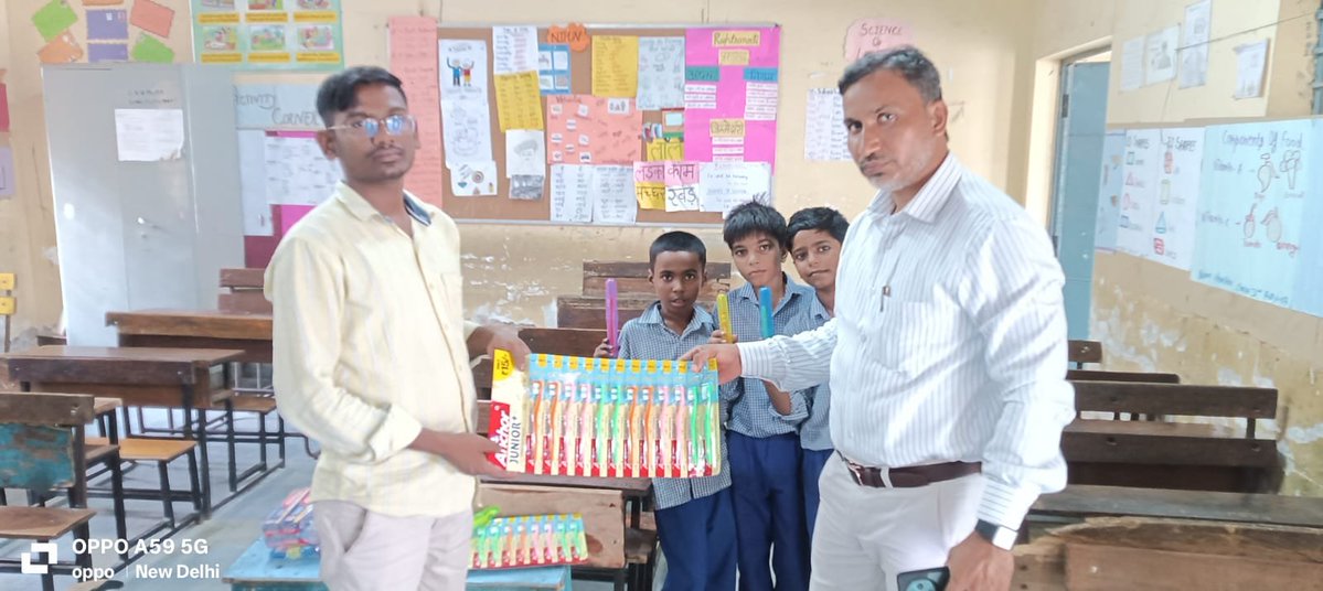 dietppnwb2's tweet photo. Dental hygiene matters! 🦷 

Proud of #Volunteer Hriday for volunteering and leading a Toothbrush &amp; Toothpaste Donation drive at SV H-Block, Sawada Ghevra under the #Vidyanjali initiative. 🌟
#VidyanjaliIndia #GivingBack #CommunityImpact 
#JoinVidyanjali #NEP2020 #Educationforall https://t.co/KnYSo8UHkw