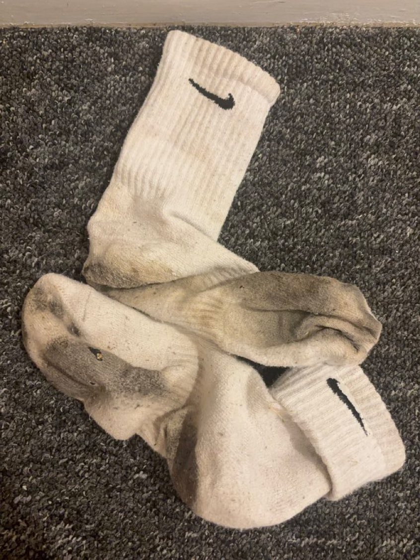 Angelx0444's tweet photo. How much would you pay for these gym socks? https://t.co/dbmz2TNlTB