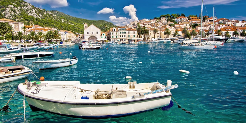 VarosYacht's tweet photo. DISCOUNTS for August &amp; September bookings. Island hop on a boat in Croatia or Greece. BAREBOAT &amp; SKIPPERED boats. Also,FLOTILLA holidays for all the family in POROS Greece.
@Split
@Hvar
@Dubrovnik
and
@POROS Greece  
https://t.co/I79RxZzTHa https://t.co/uWe7jeItRd